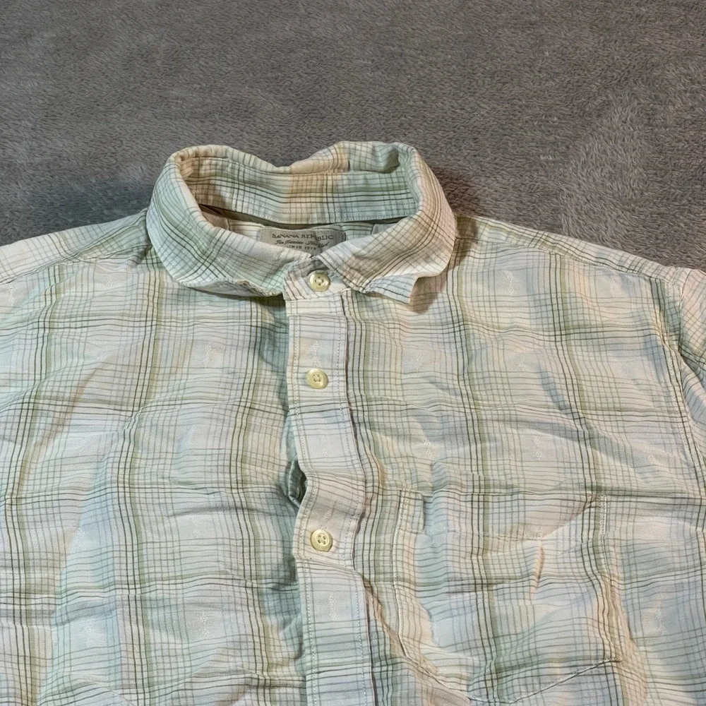Banana Republic Shirt Men's Large Cream Linen Cotton‎ Plaid Outdoorsy Button Up